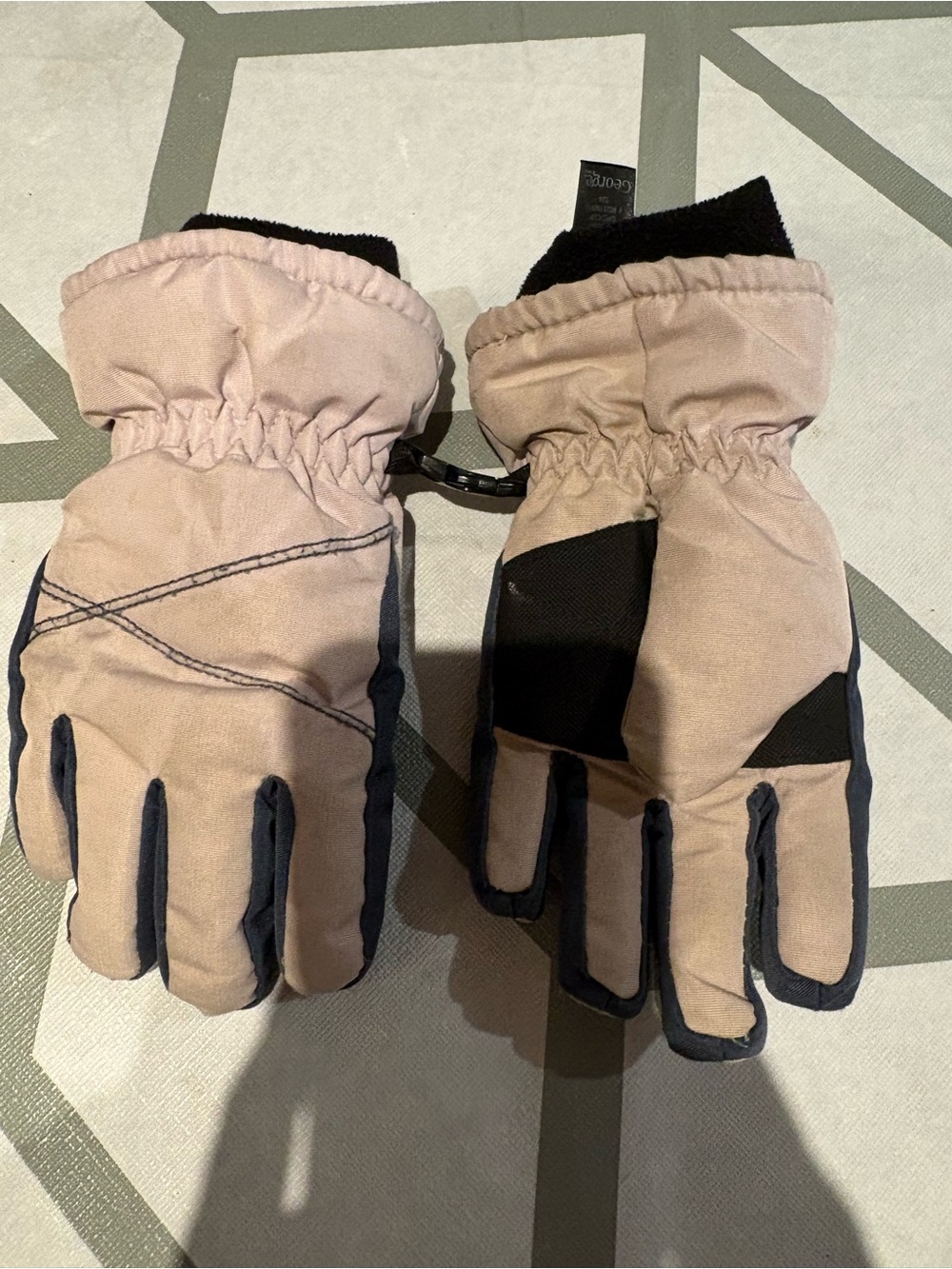 3/15$ George Black and Beige Kids Winter Gloves